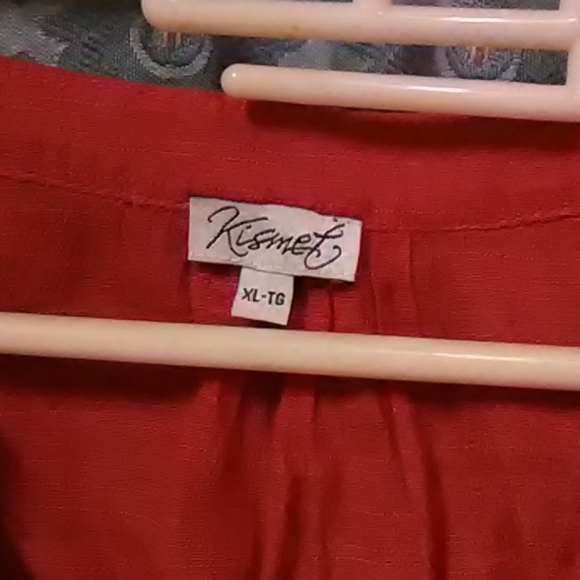 Flowy red top - Picture 2 of 4